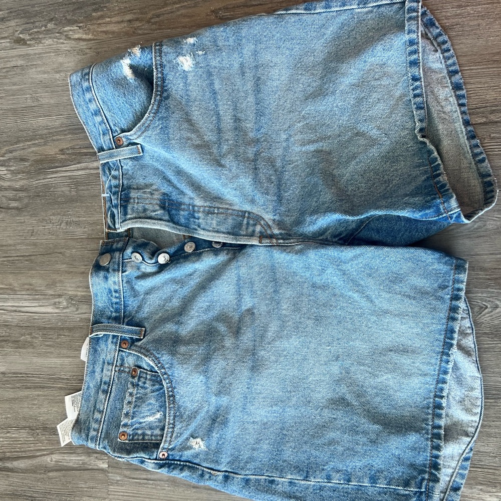 Levi’s 501 Mid Thigh Shorts